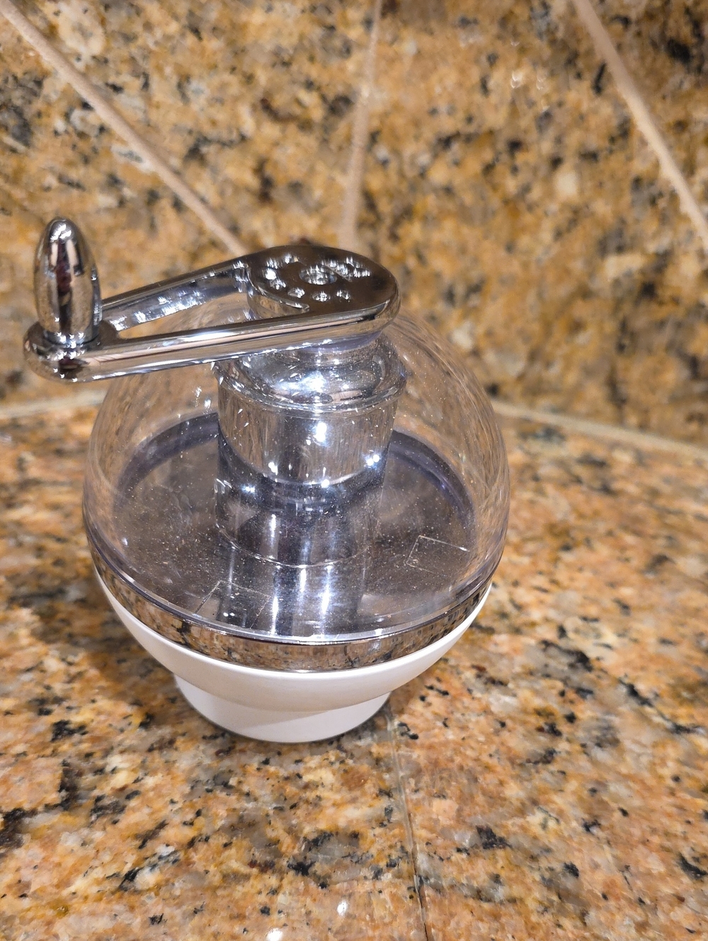Peugeot Nutmeg Grinder - Picture 4 of 7